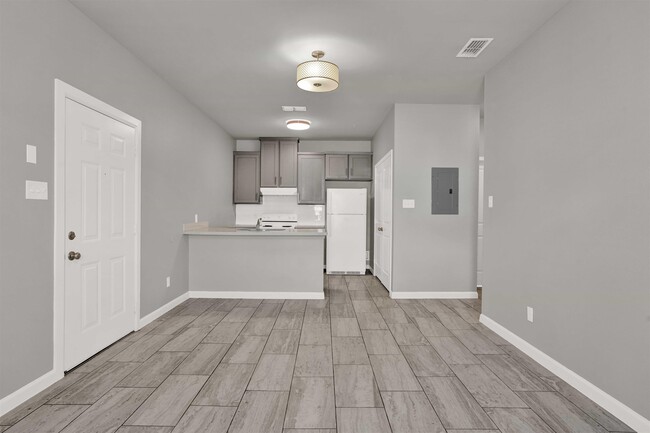 Photo - 4250 Dorel Dr