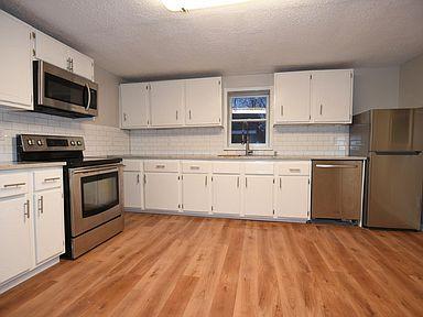 Photo - 10 Link St