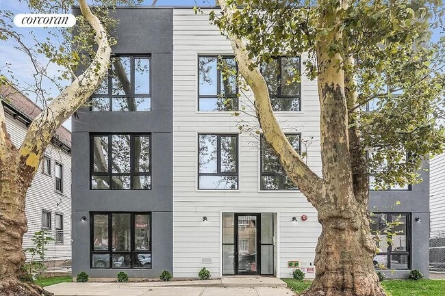 Photo - 576 Lenox Rd