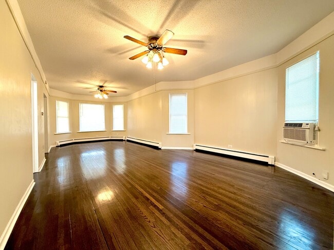 Photo - 2308 N Monticello Ave Unit 1