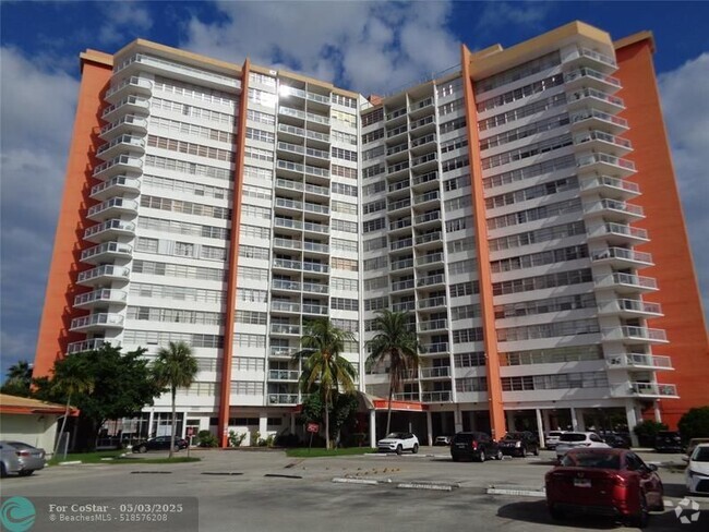 Building Photo - 1301 NE Miami Gardens Dr Unit 605W Rental