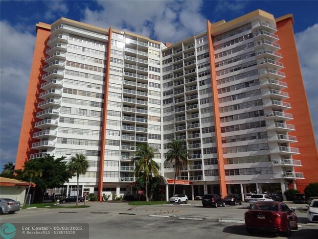 Photo - 1301 NE Miami Gardens Dr Unidad 605W Rental