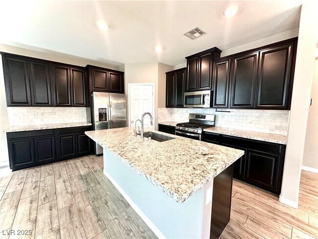 Photo - 6948 Judith River St