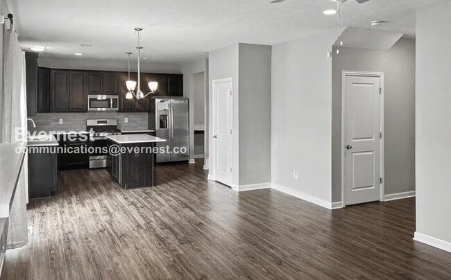 Photo - 6227 Kemp St