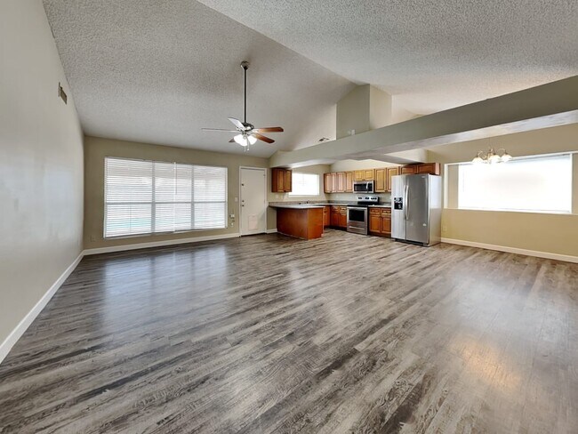 Photo - 7126 W Sierra Vista Dr