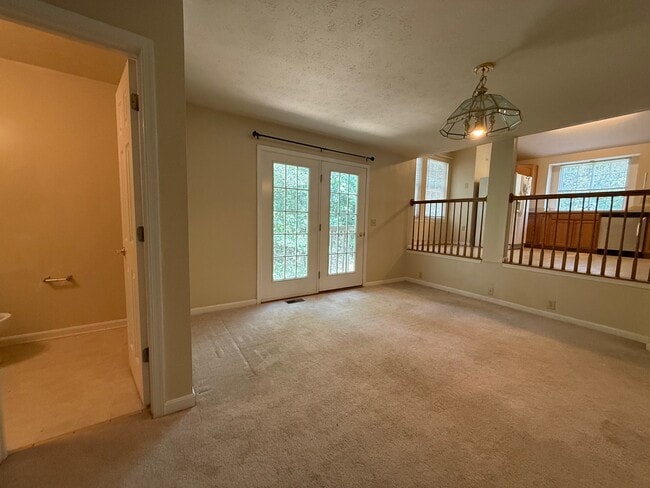 Photo - 45586 Curley Ct