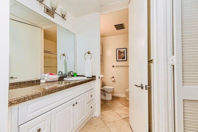 Photo - 6526 Ocean Crest Dr Unidad A302