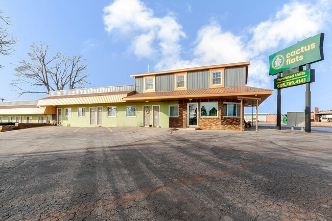 Building Photo - 3737 Sturgis Rd Unit Studio