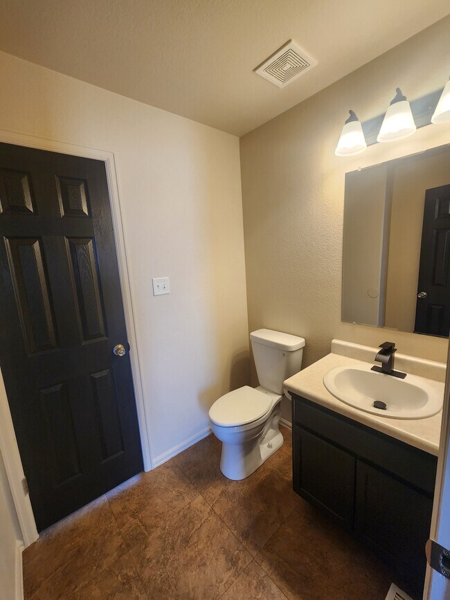 Photo - 299 W Palomar Bay