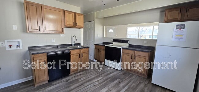 Photo - 536 Royalton Dr