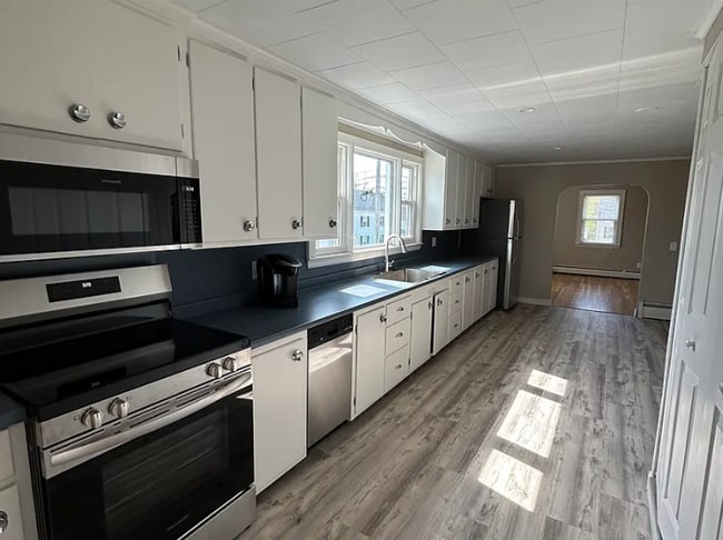 Building Photo - 251 Alfred St Unit 201