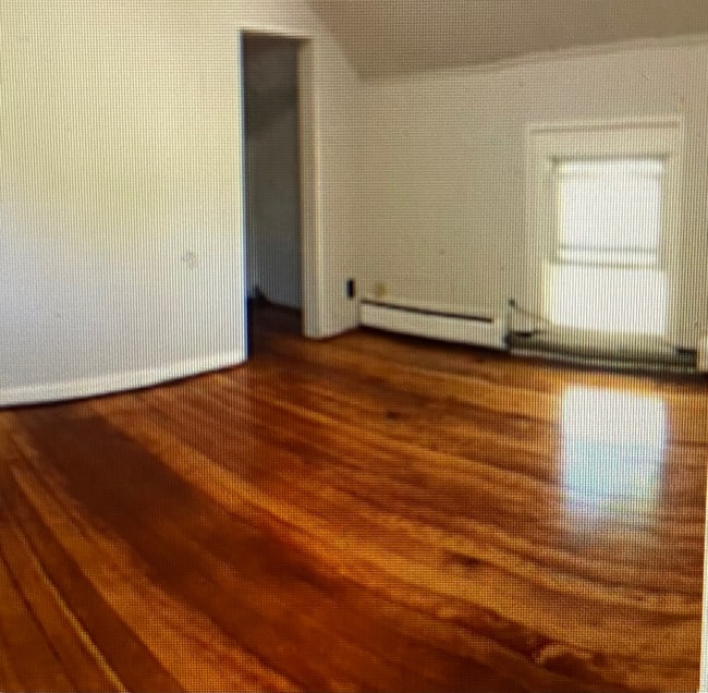 Photo - 1273 Queen St Unidad 2