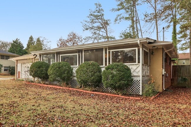 Photo - 716 Carolina Rd SW