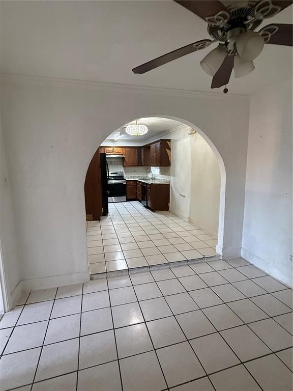 Photo - 671 Marot St