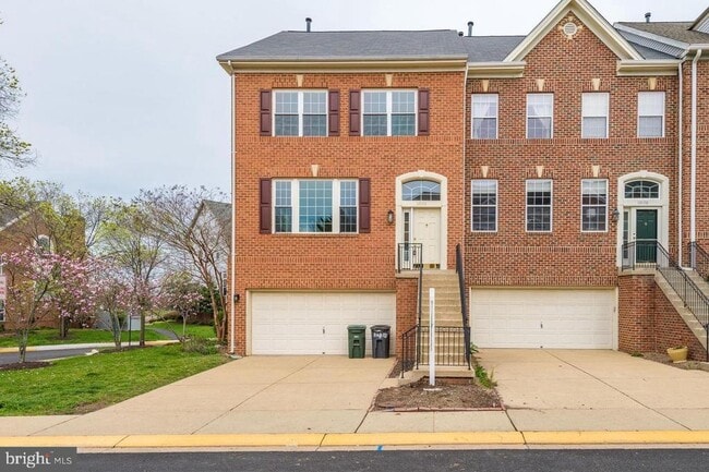 Building Photo - 12172 Tryton Way