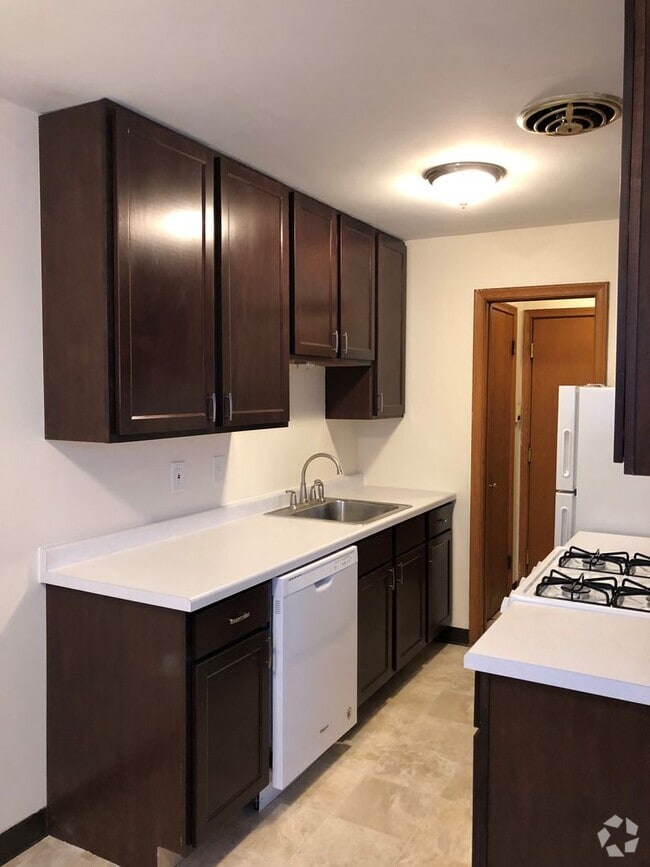 Building Photo - 1001/15 East 66th St. Rental