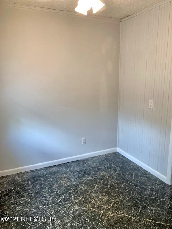 Photo - 7414 Bamberg Rd