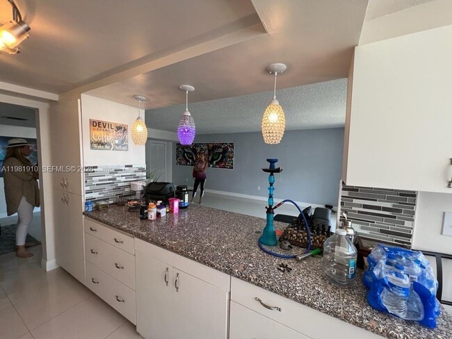 Photo - 18061 Biscayne Blvd