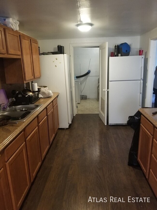 Photo - 871 E Egbert St