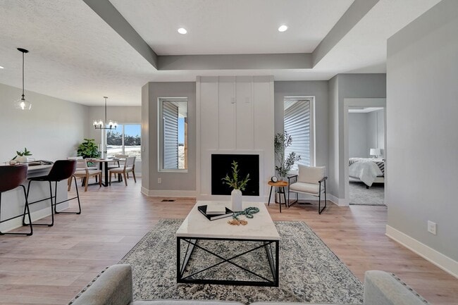 8616 Highview Cir