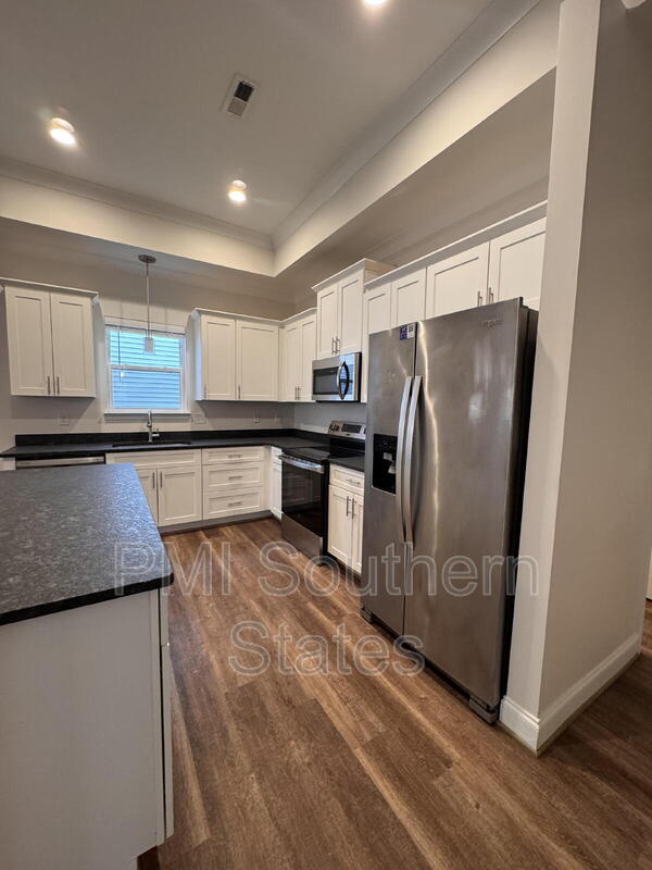 Photo - 403 Albus Dr