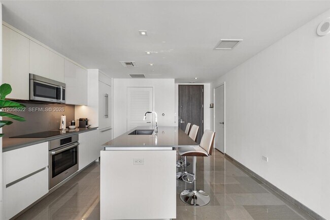 Photo - 68 SE 6th St Unit 2306