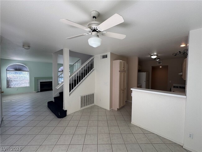 Photo - 2604 Autumn Blaze Ave