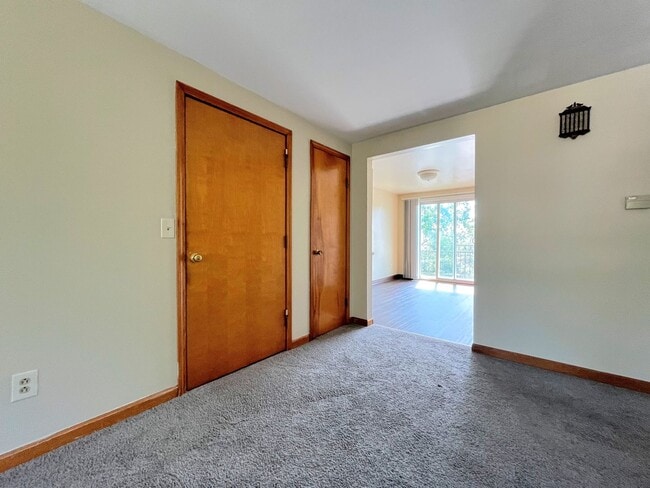 Photo - 44 Oakridge Dr Unit 4