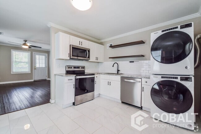 Building Photo - 401 Angier Ave NE Unit 201 Rental