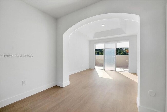 Photo - 8354 NW 142nd St