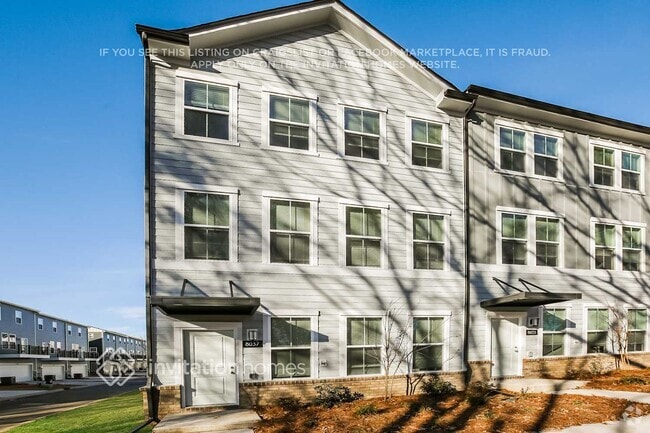 Building Photo - 8037 Roest Ln Rental