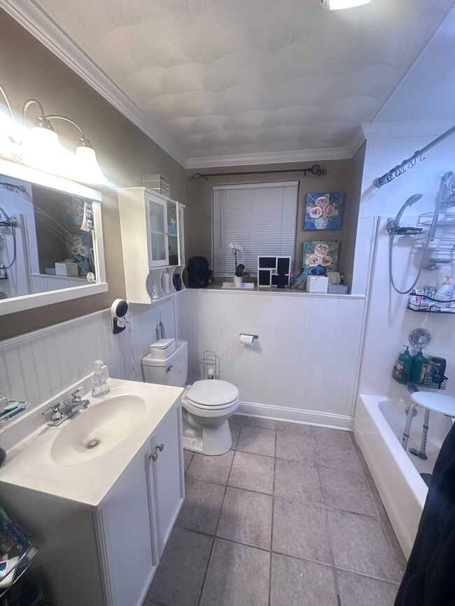 101 Allston Street Unidad LOWER LEVEL Unit B