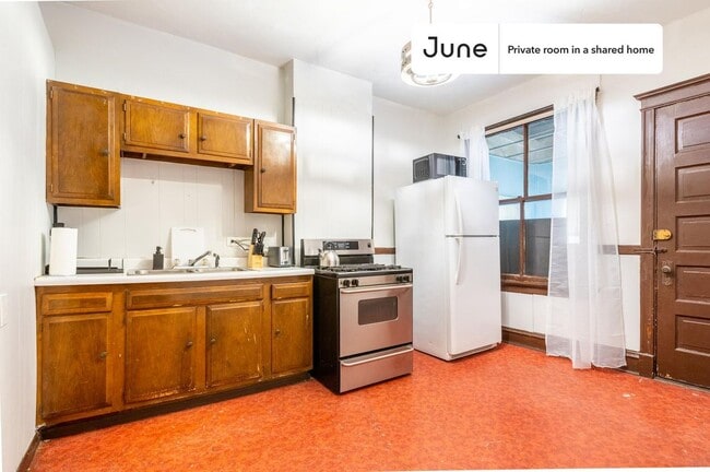 Photo - Room in Shared 3 bed/1 bath home Unit C