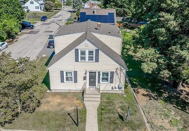 Building Photo - 121 Central Ave