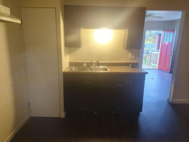 Photo - 9XX Willow Ave