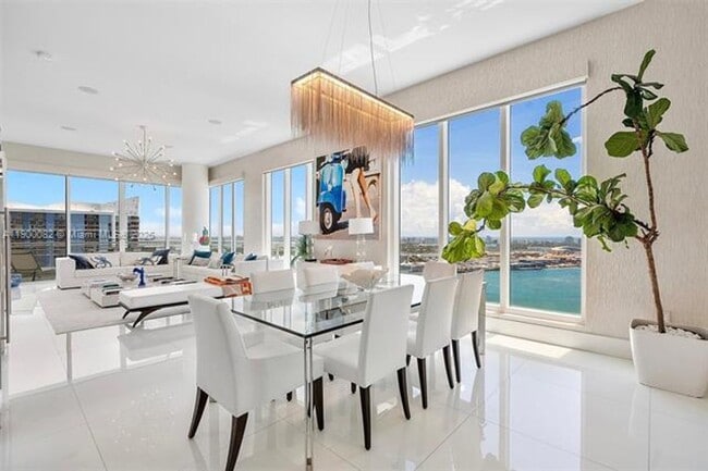 Building Photo - 900 Brickell Key Blvd Unit 900 Brickell Key Blvd  3103