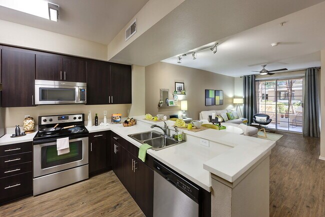 Photo - Pinnacle at MacArthur Place