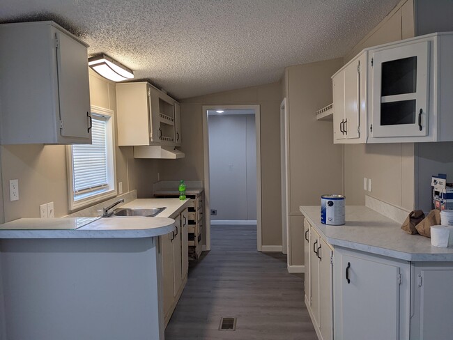Photo - 716 Scott Dr