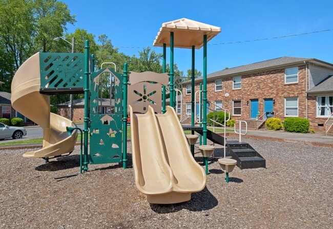 Photo - Park Creek Apartments