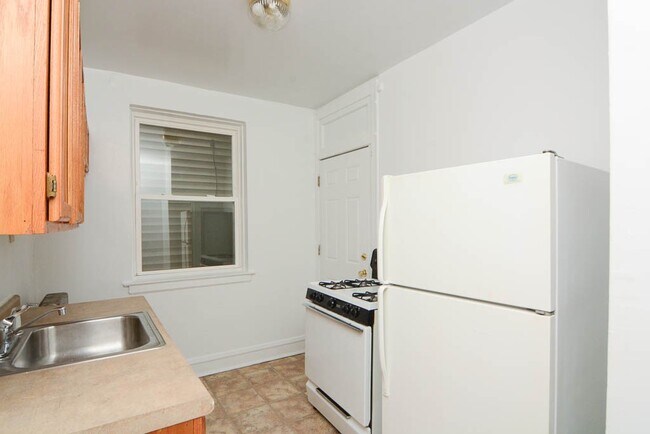 Photo - 2948 N Albany Ave Unidad W2