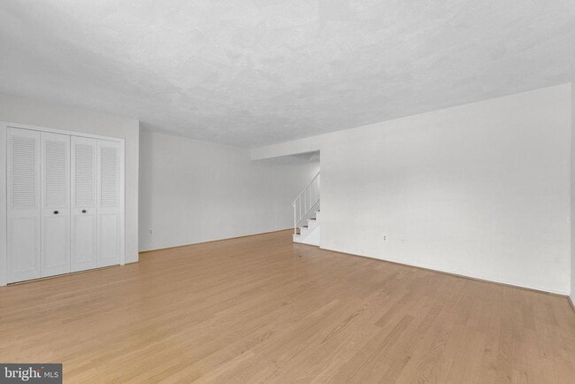 Photo - 40 Rittenhouse Dr