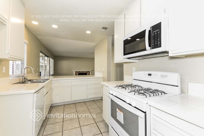 Photo - 7839 Strathmore Rd