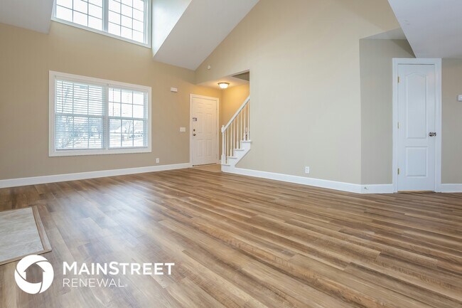 Photo - 915 Lavergne Ln