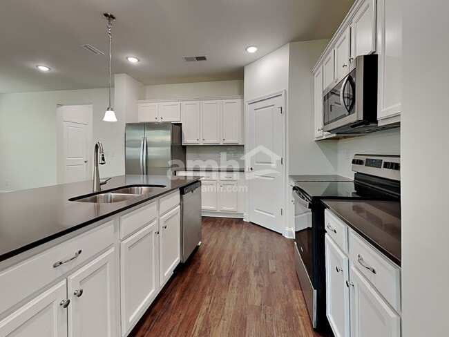 Photo - 5500A Farm Pond Ln