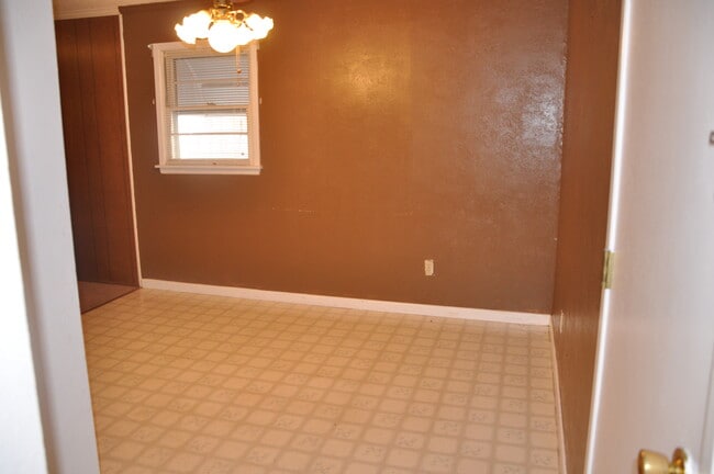 Back Living area - 2605 43rd St