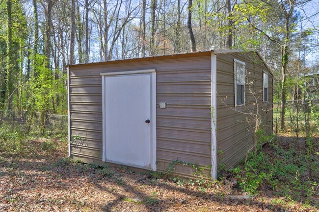 Photo - 503 Fayetteville Rd