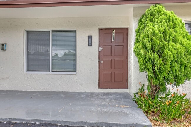 Photo - 3548 NE 5th Dr
