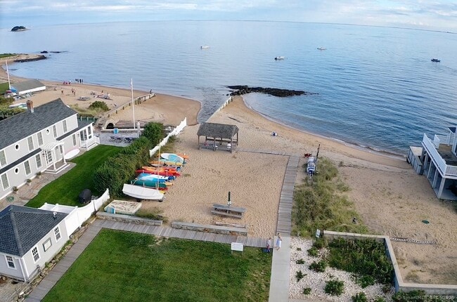 Photo - 52 Overshore Dr E