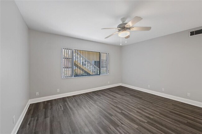 Photo - 5900 NE 22nd Way Unit 801