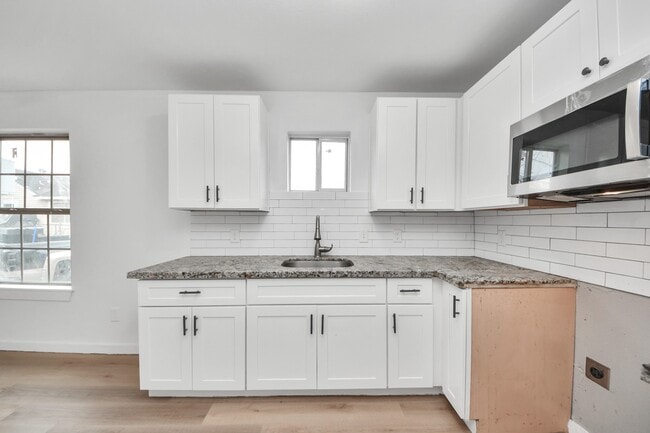 Photo - 209 Owens St